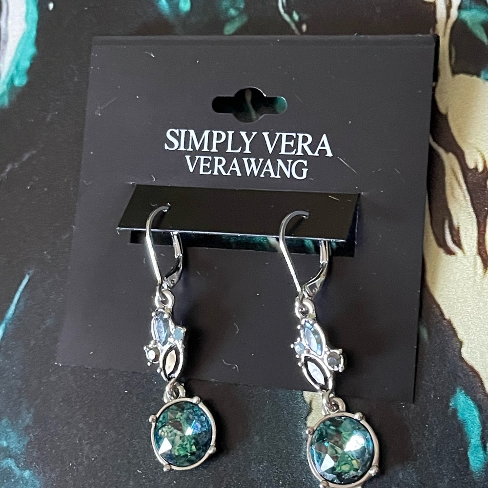 NWT Simply Vera Blue cluster earrings - Picture 5 of 6